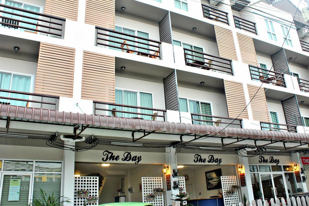 The Day Hotel Chonburi Exterior photo