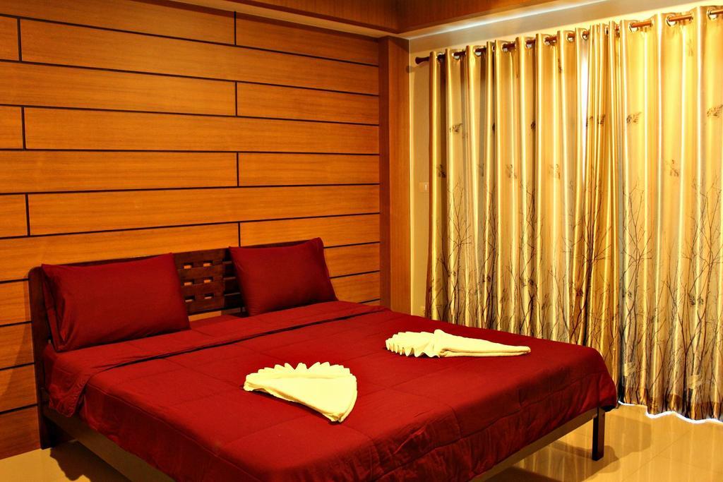 The Day Hotel Chonburi Room photo