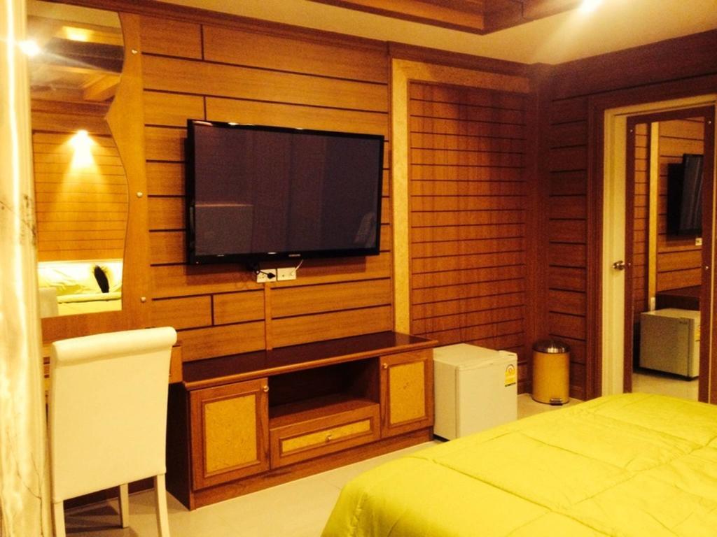 The Day Hotel Chonburi Room photo